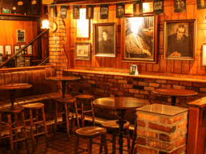 inside-view-of-the-sinnotts-bar